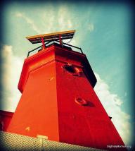 Looking UP at the lighthouse-001